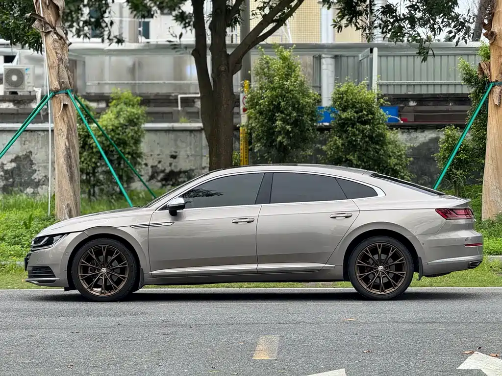 Volkswagen FAW - Passat CC CC 2019 380TSI V