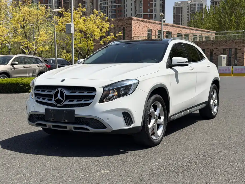 Купить Mercedes-Benz GLA