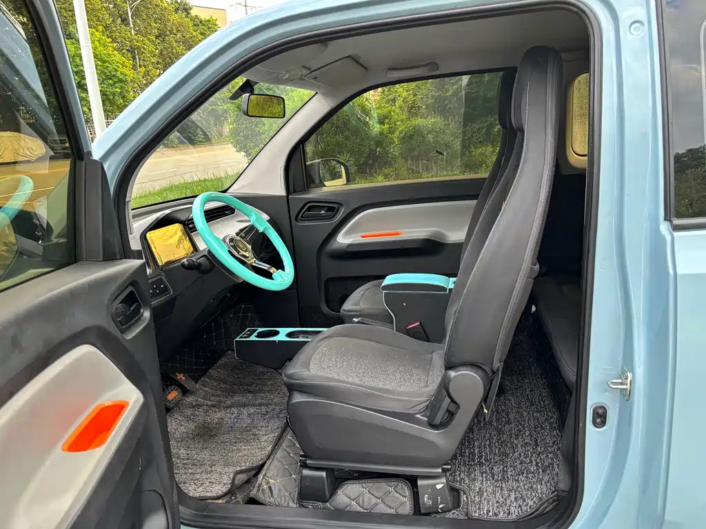 Wuling MINIEV — миниатюра 4