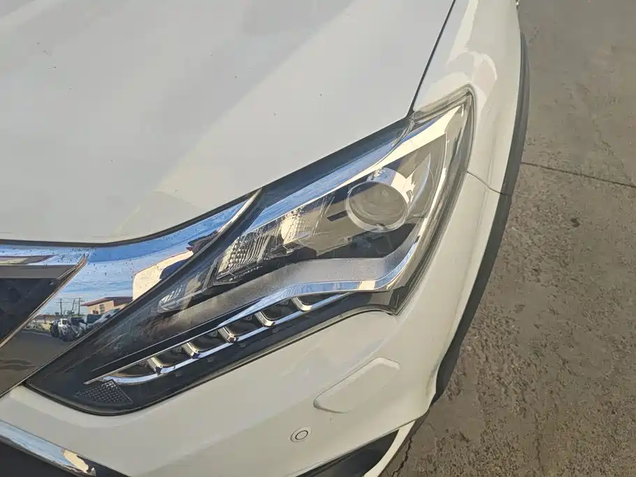 BYD Tang New Energy — миниатюра 5