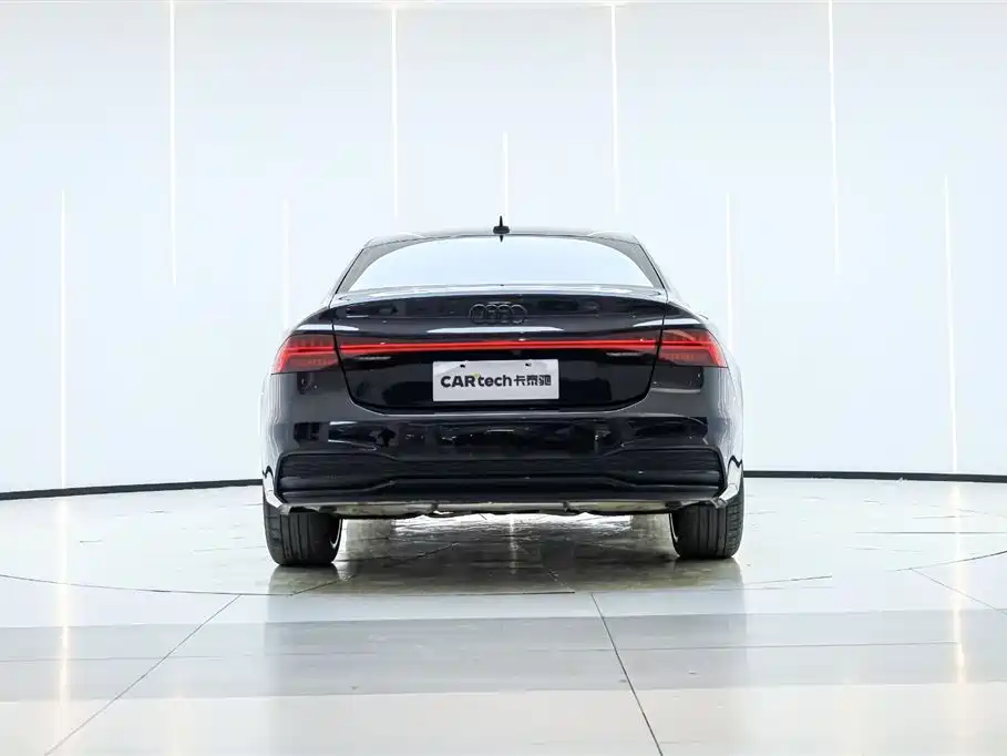 AUDI A7L