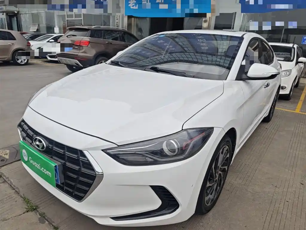 Hyundai Elantra 2020