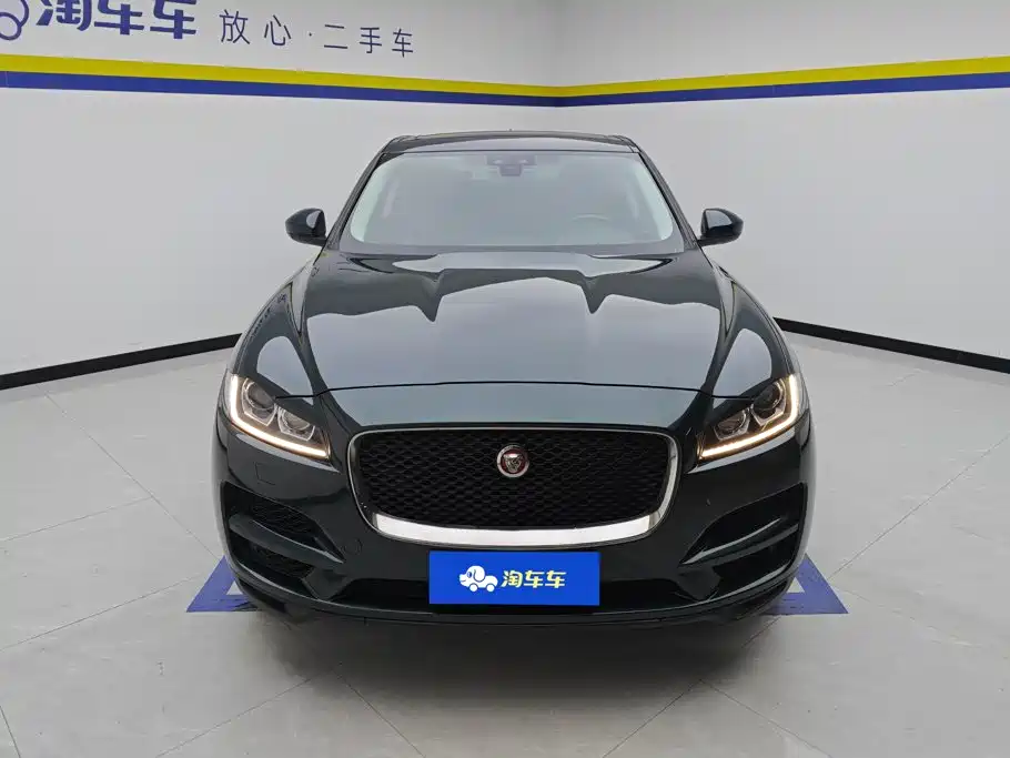 Jaguar F-PACE 2.0T 2WD Urban Premium Edition, фото 2