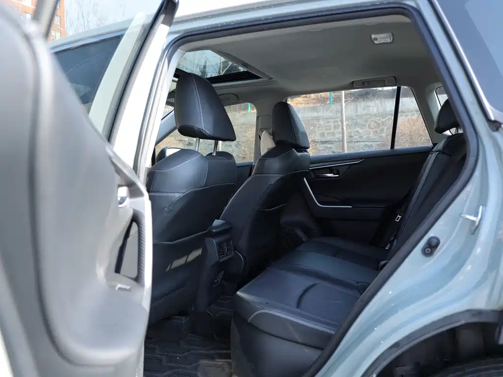 TOYOTA RAV4 RONGFANG