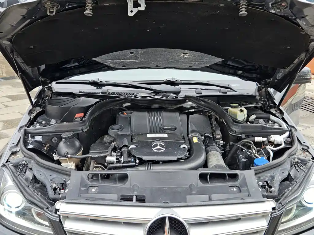 Mercedes-Benz C-Class — миниатюра 17