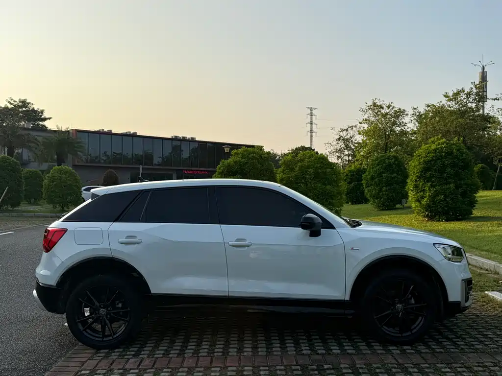Audi Q2L — миниатюра 8