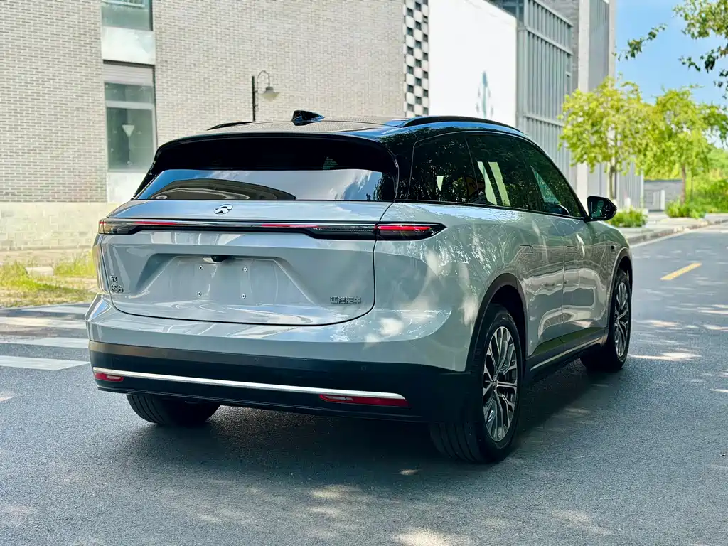 NIO ES6 — миниатюра 6