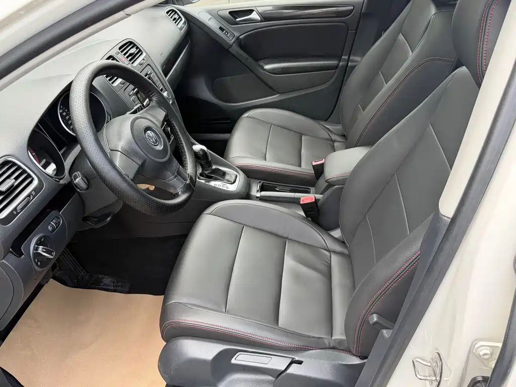 Volkswagen Golf 2011 1.4TSI AT Comfort