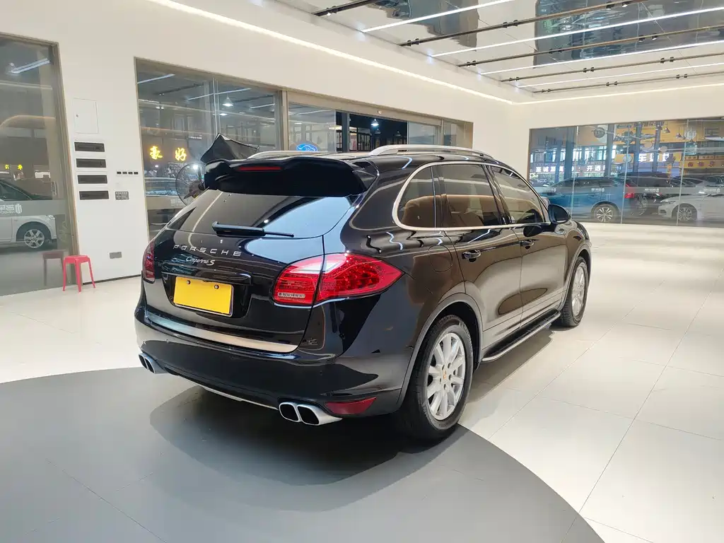 Porsche Cayenne 2011 Cayenne S 4.8L