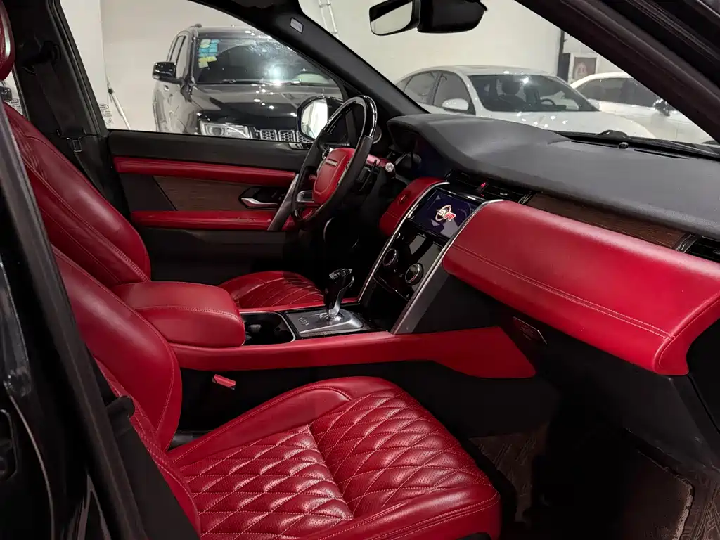 LAND ROVER DISCOVER SPORTS