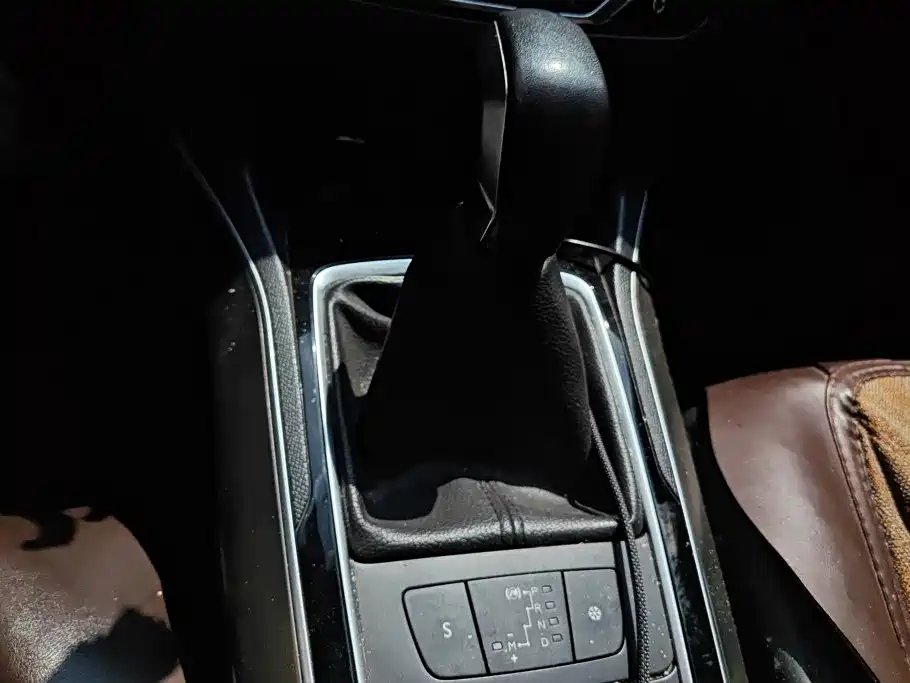 Peugeot 408 — миниатюра 16