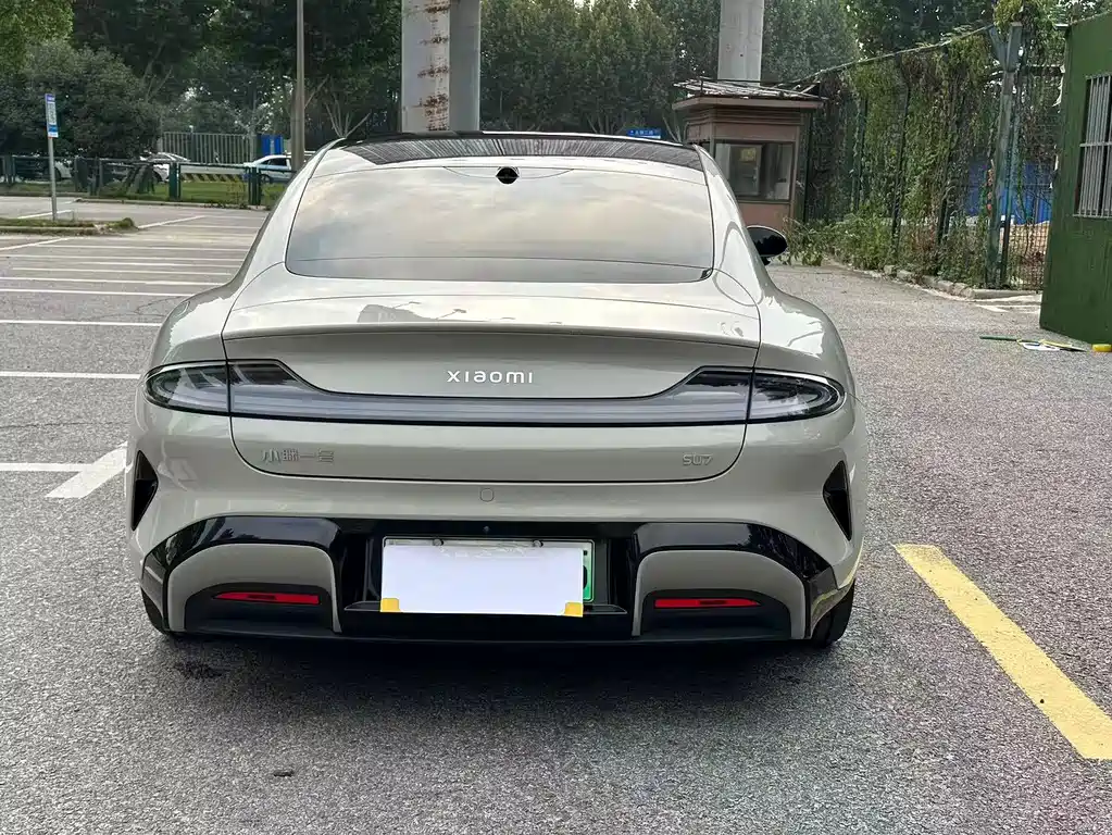 XIAOMI CAR XIAOMI SU7