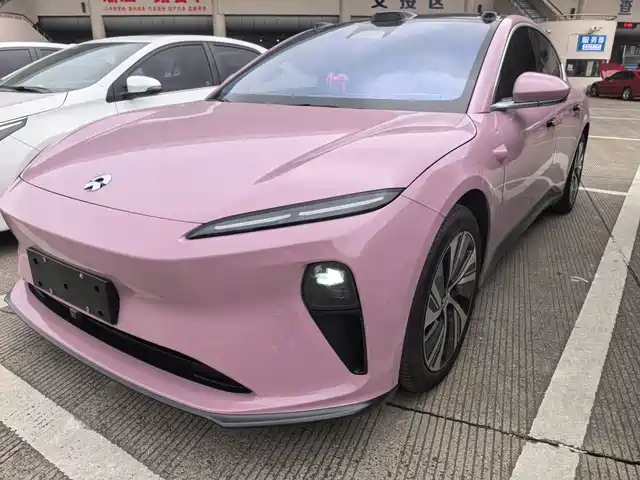 NIO NIO ET5 2025