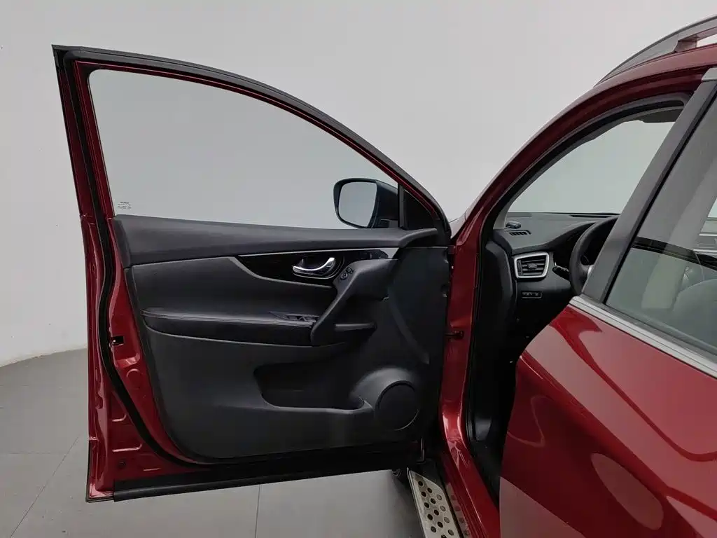 Nissan Qashqai — миниатюра 8