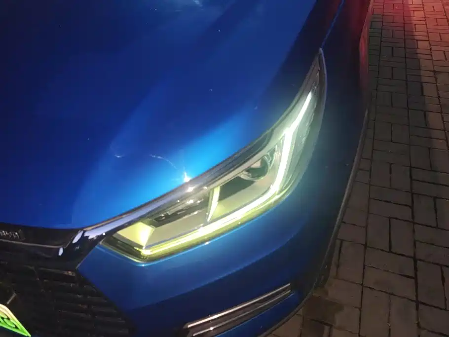 BYD Yuan EV — миниатюра 5