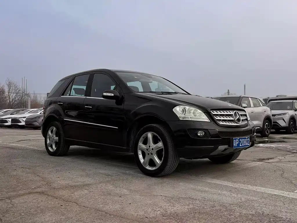 Mercedes-Benz M-Class — миниатюра 2