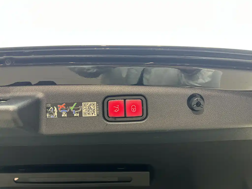 MERCEDES-BENZ E CLASS NEW ENERGY