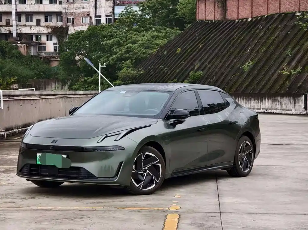 Lynk & Co 07 EM-P 2024 EM-P 126 Halo