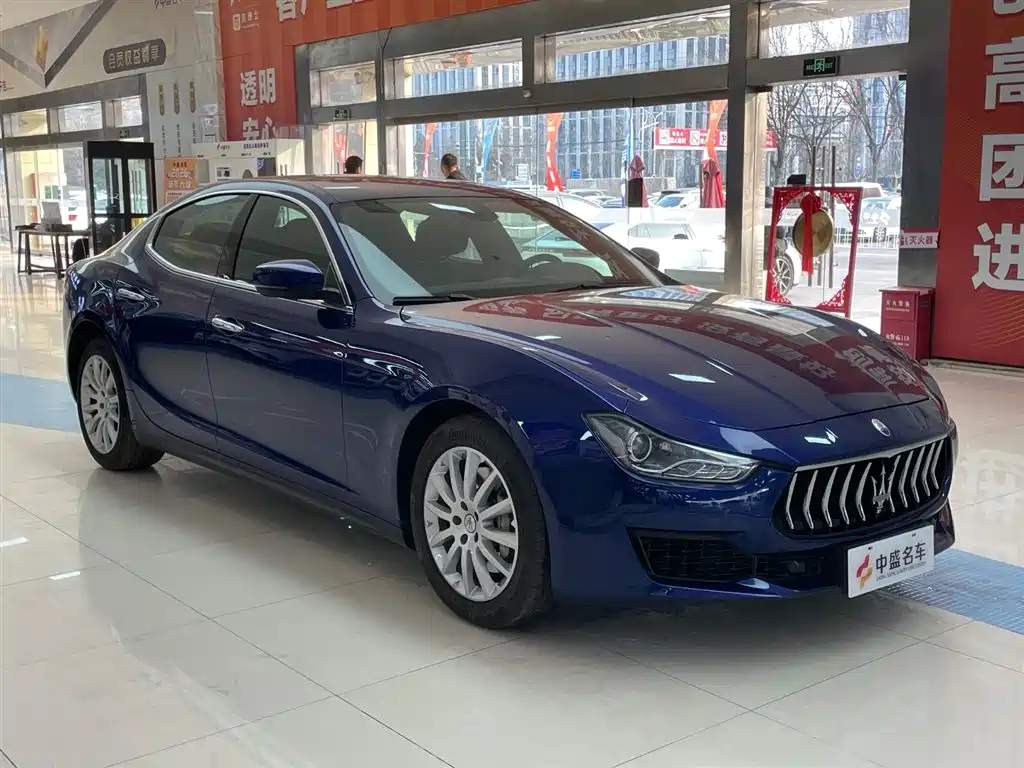 MASERATI GHIBLI