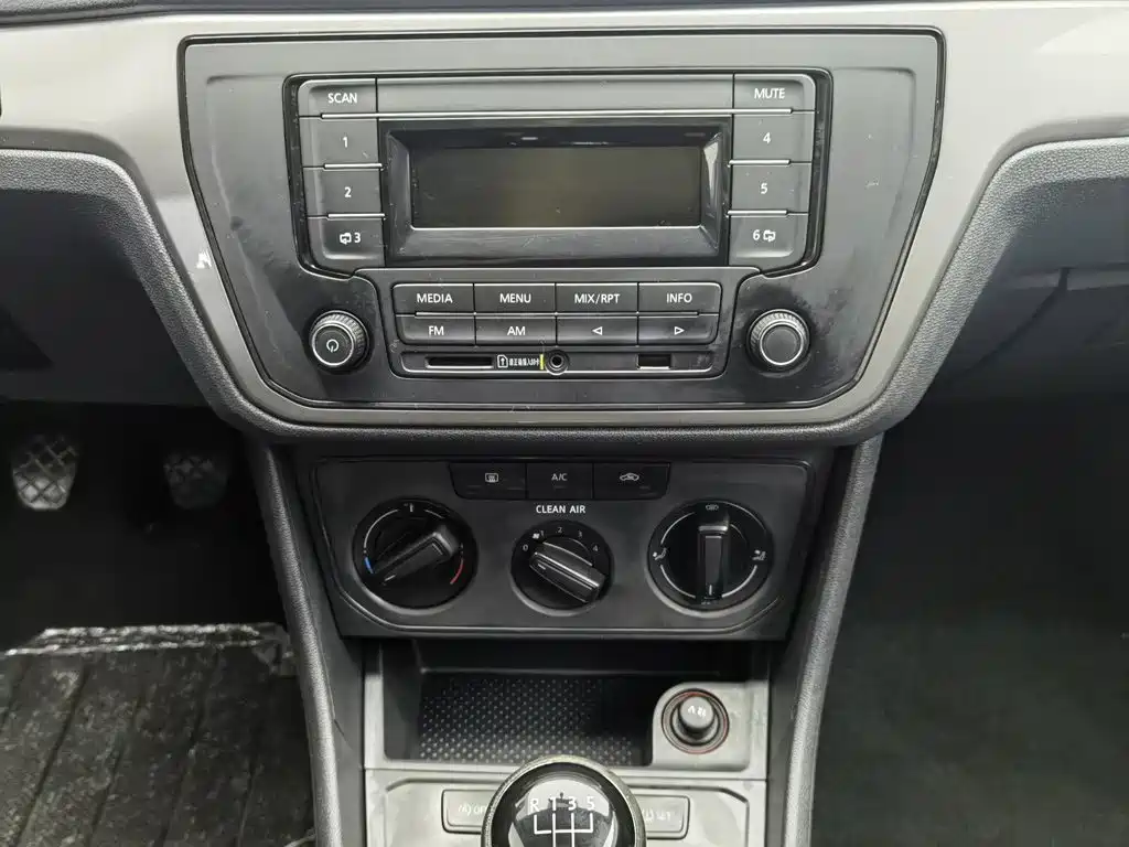 Volkswagen Lavida — миниатюра 12