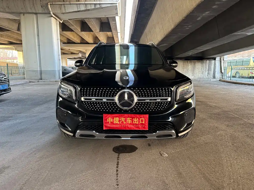 MERCEDES-BENZ GLB