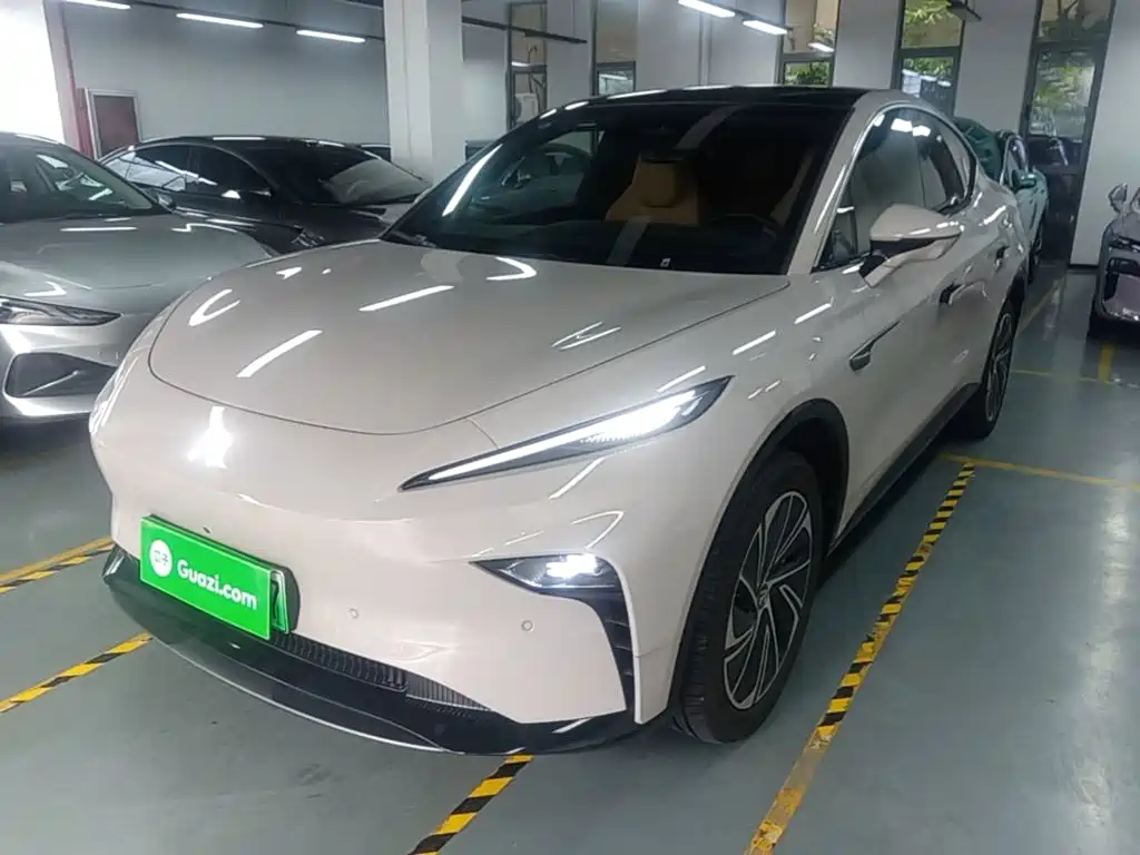 Rising Auto R7
