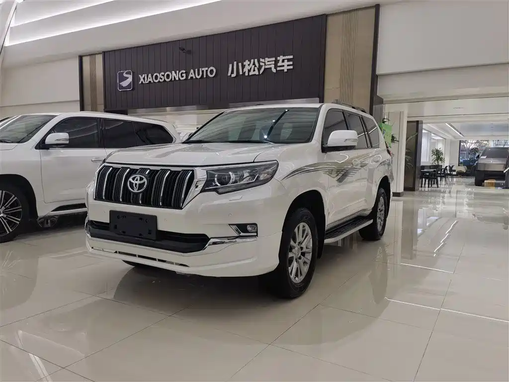 TOYOTA PRADO