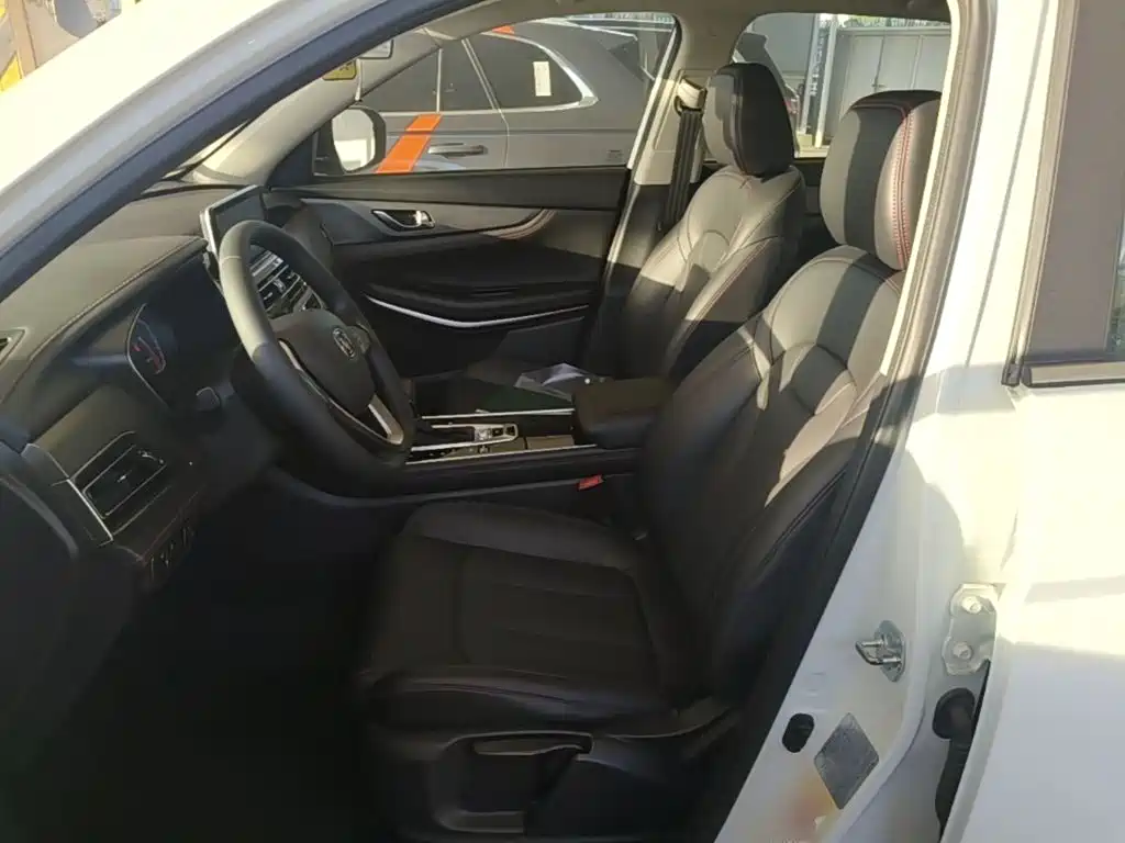 Changan CS75 — миниатюра 15