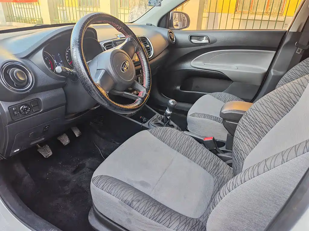 Kia Pegas 2017 1.4L MT Fashion Smart