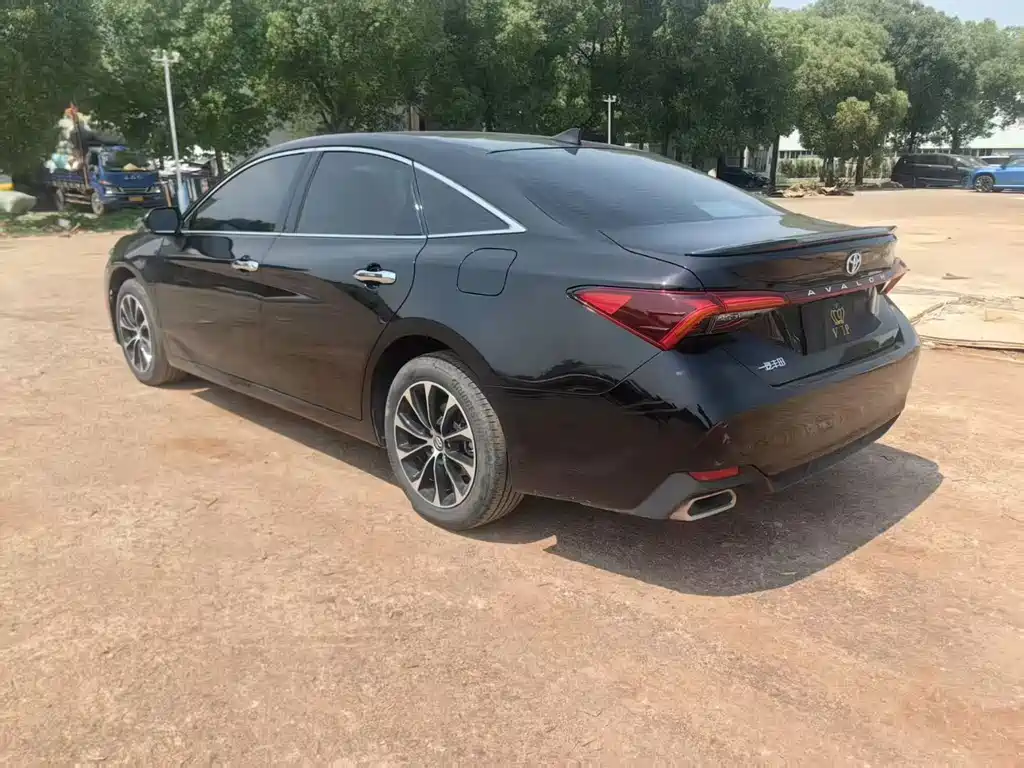 Toyota Avalon — миниатюра 7