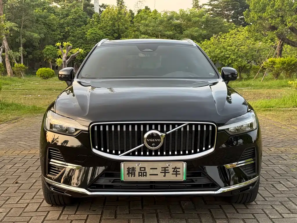 VOLVO XC60 PLUG IN HYBRID