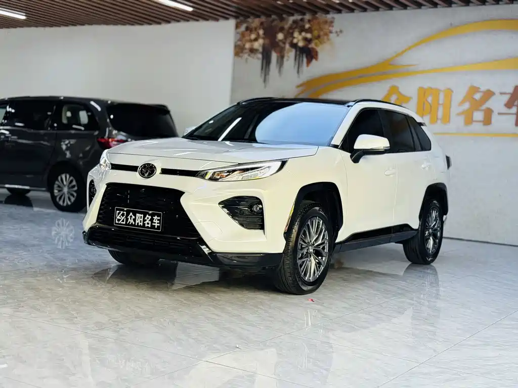 Купить Toyota Wildlander