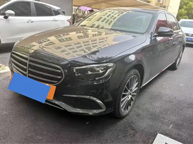 MERCEDES BENZ E CLASS