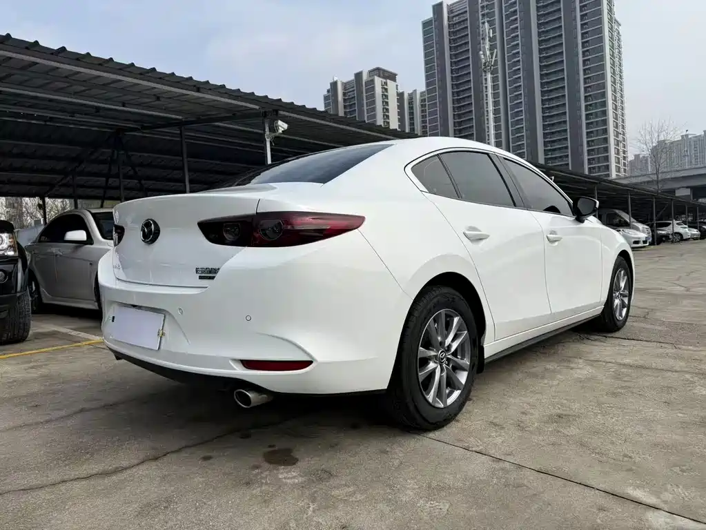 MAZDA 3 ANGKESAILA