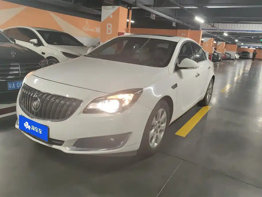 Buick Regal 2015 2.0L Elite Fashion Type