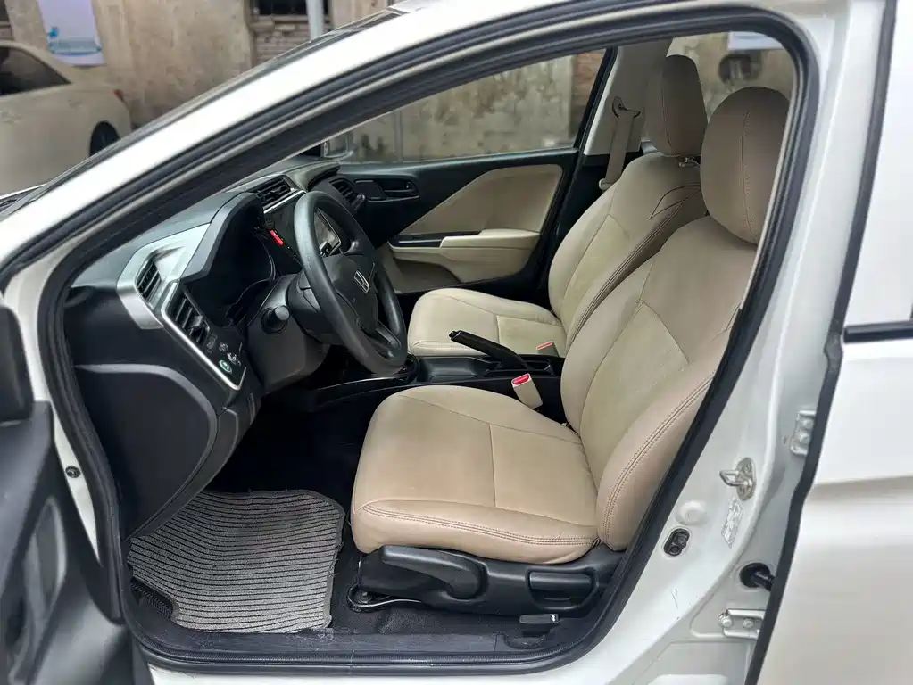 Honda City 2015 1.5L CVT Comfort