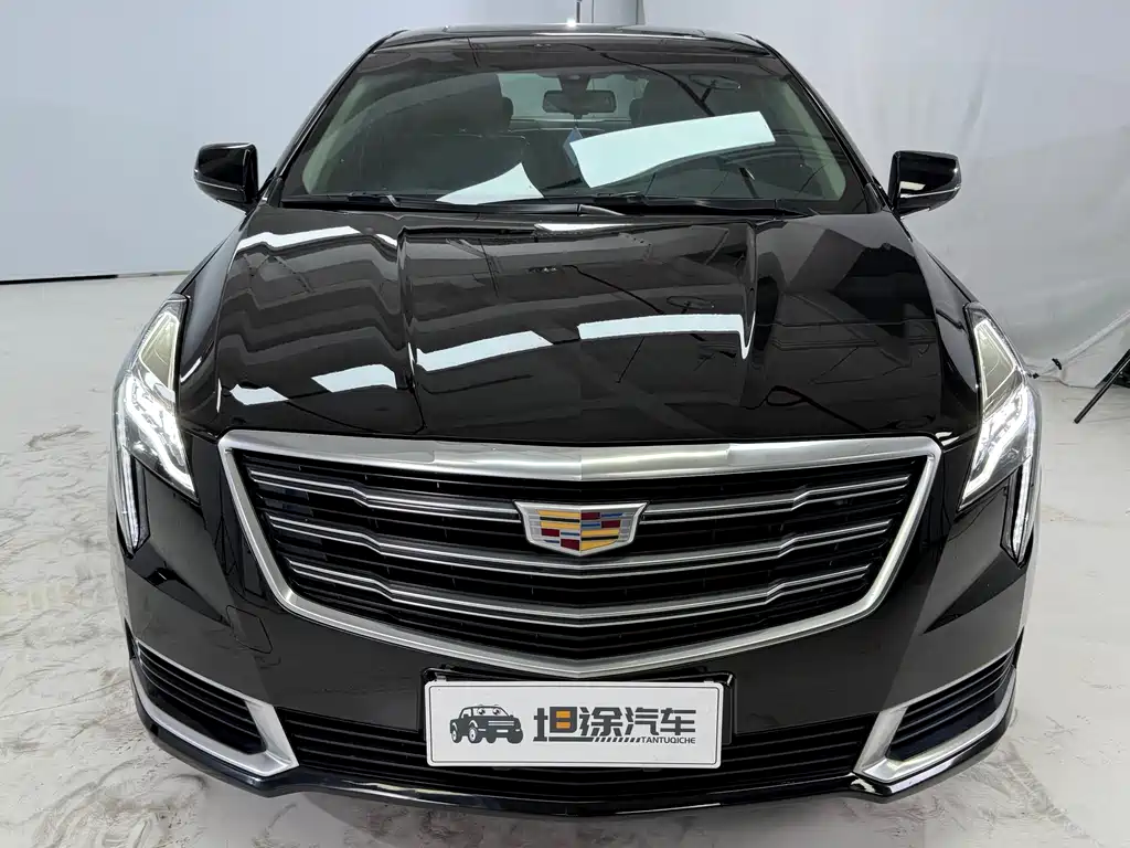 Cadillac XTS 2018 28T