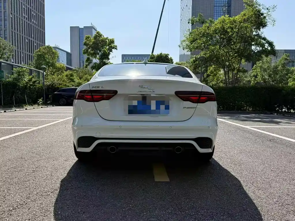 Jaguar XEL 2023 2.0T 250PS R-DYNAMIC S Sport