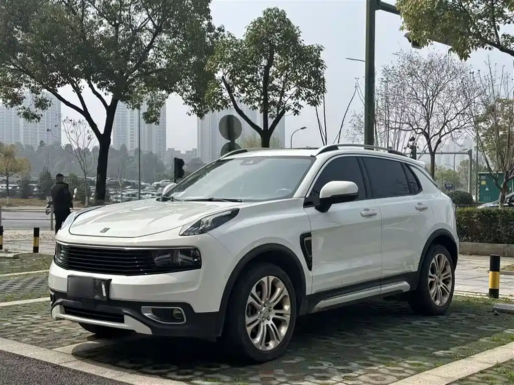 Lynk & Co 01 2018
