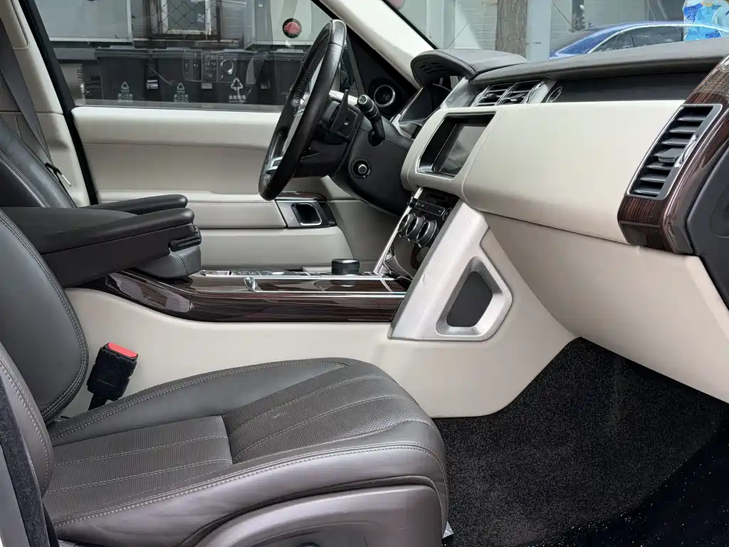 Land Rover Range Rover 2017 3.0 SC V6 Vogue Long Wheelbase
