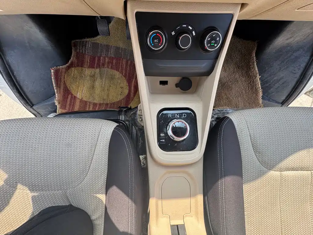 CHANGAN CROSS STAR V7 EV