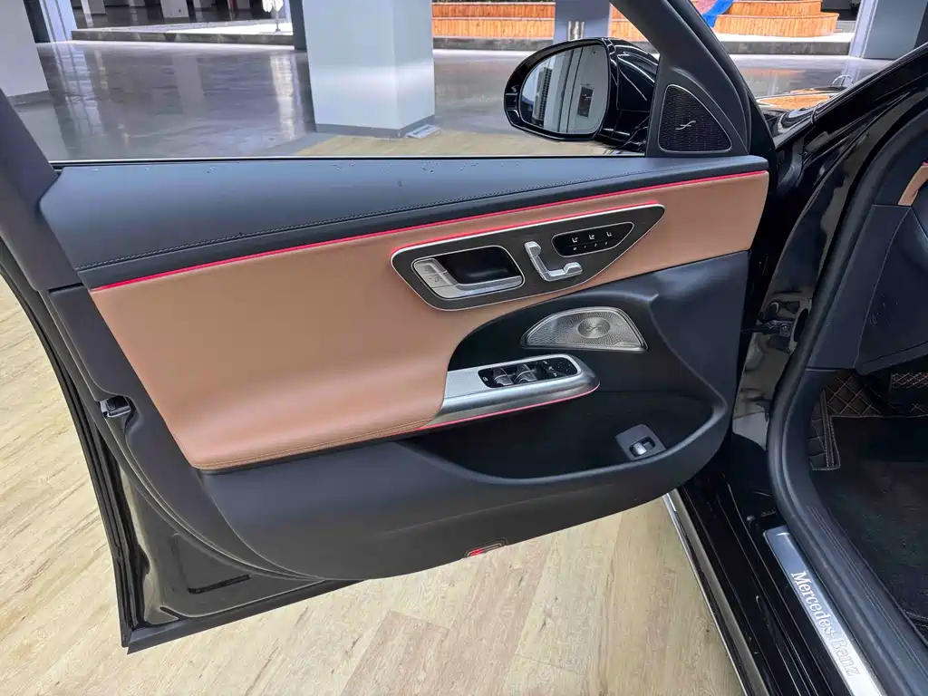 Mercedes-Benz E-Class E 2025 E 300 L Luxury