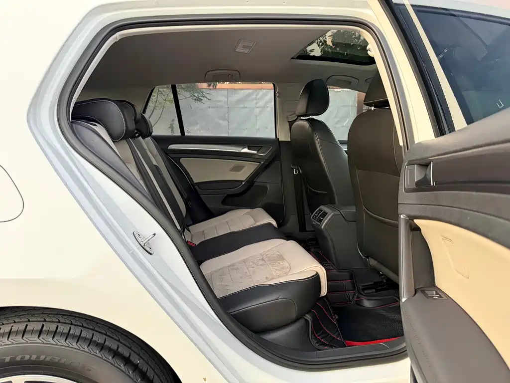Volkswagen Golf — миниатюра 16
