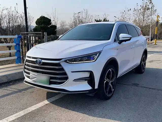 2022 BYD Tang