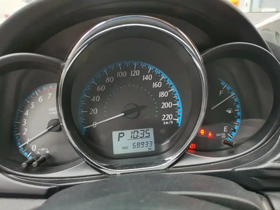 Toyota Yaris L — миниатюра 14