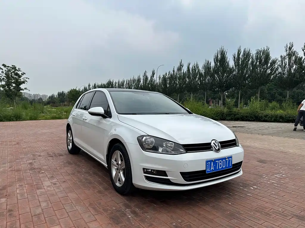 Volkswagen Golf 2016 230TSI AT Comfort