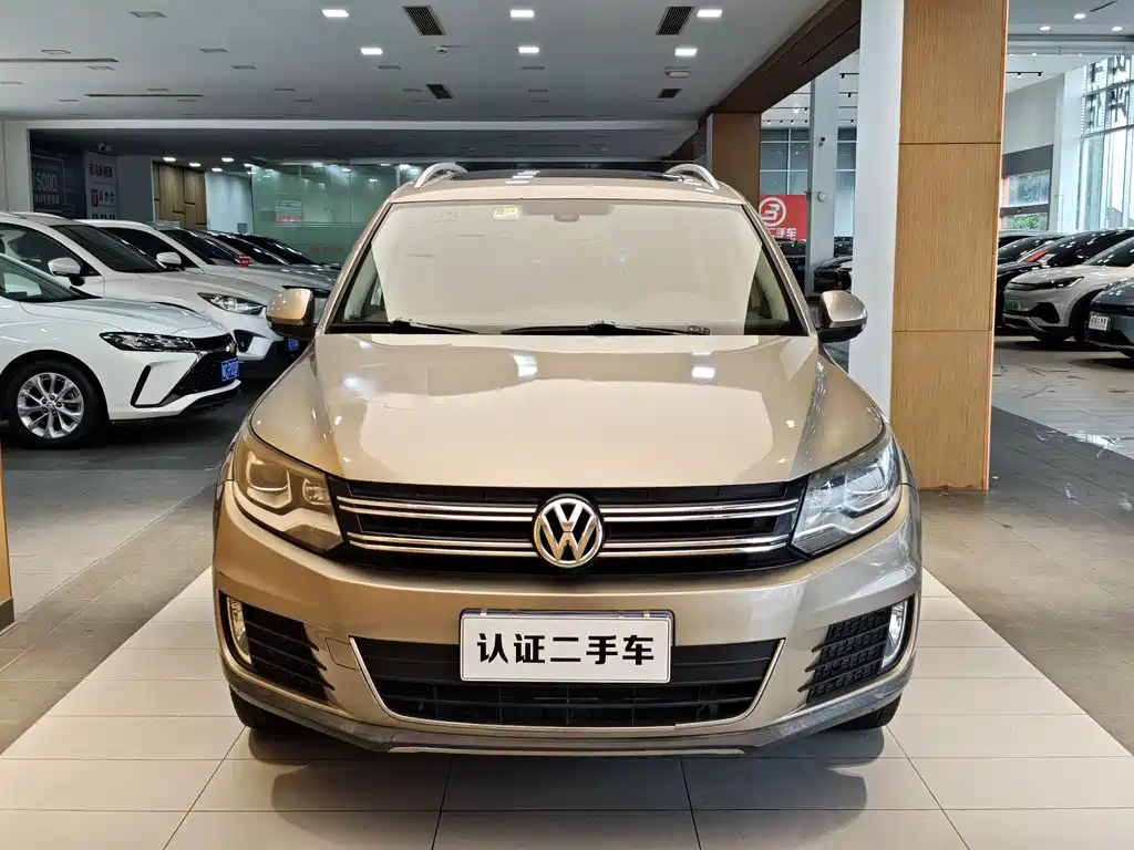 Volkswagen Tiguan 2015 1.8TSI AT Luxury