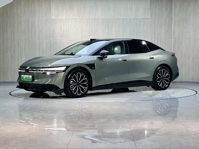 2024 Zeekr 007
