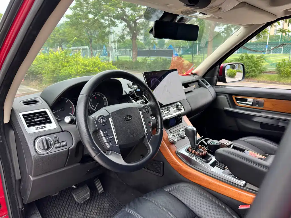 Land Rover Range Rover Sport 2012 3.0 TDV6 HSE