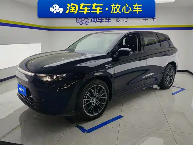 ZERO-RUNNING CAR ZERO RUN C10 2025